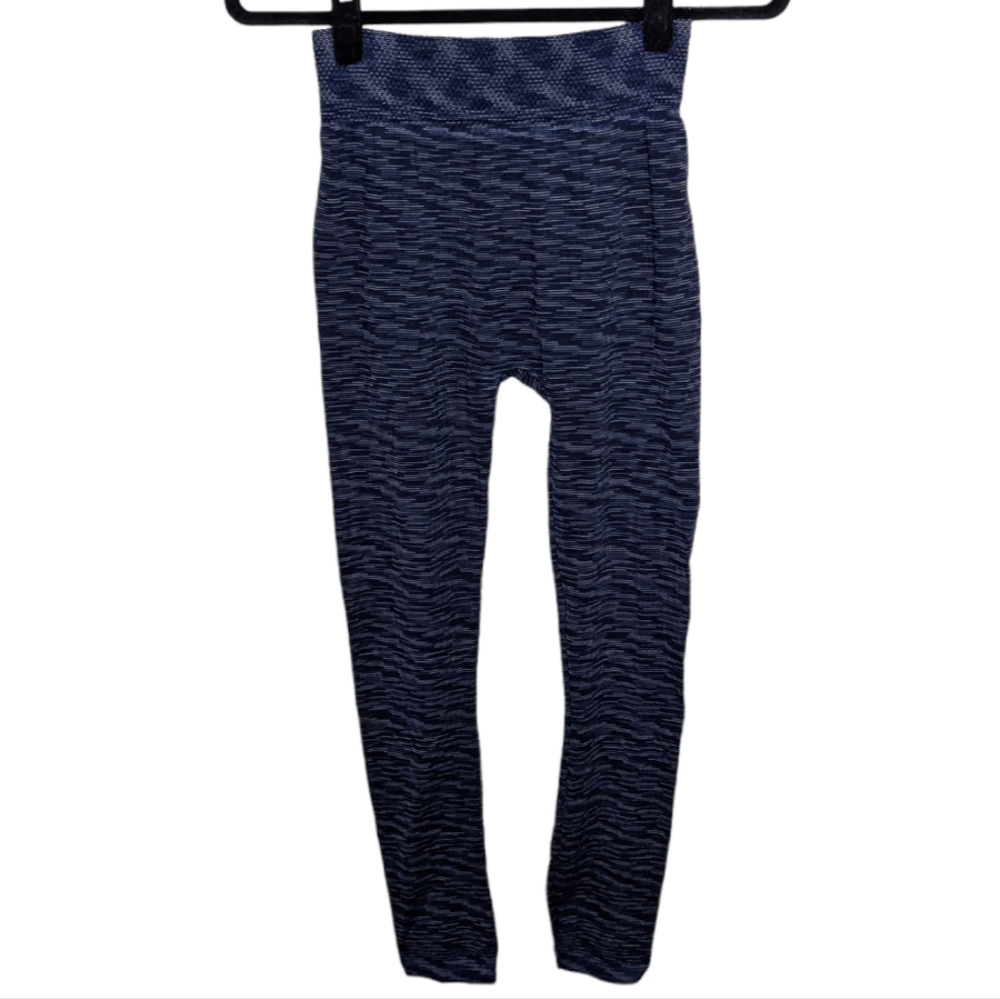 NWT C&K Women's Leggings 💙 One Size 🌟